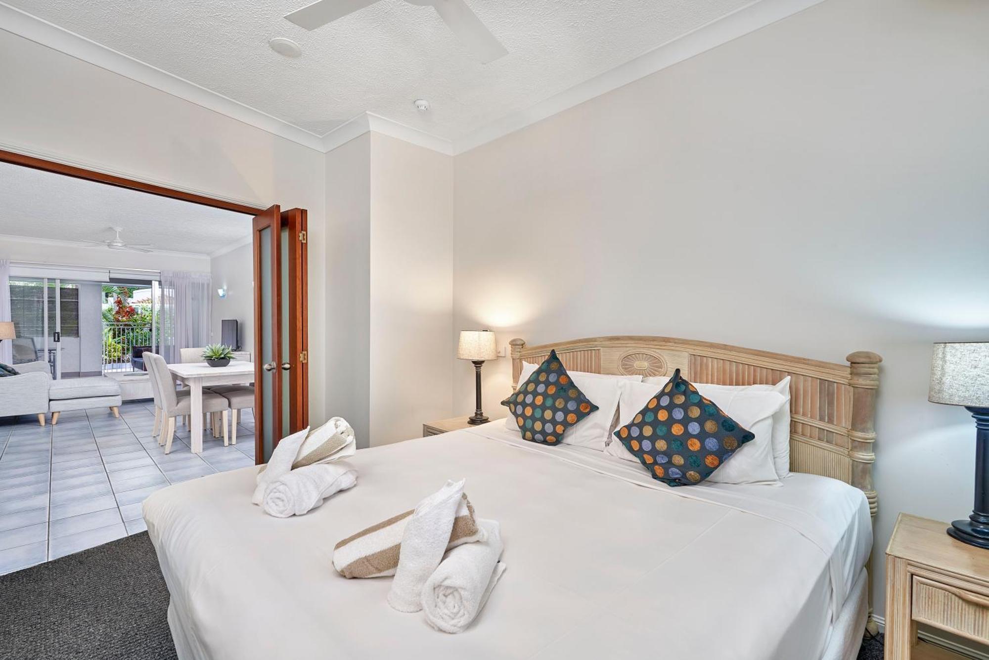 Alassio Apartments With Direct Pool Access 棕榈湾 客房 照片