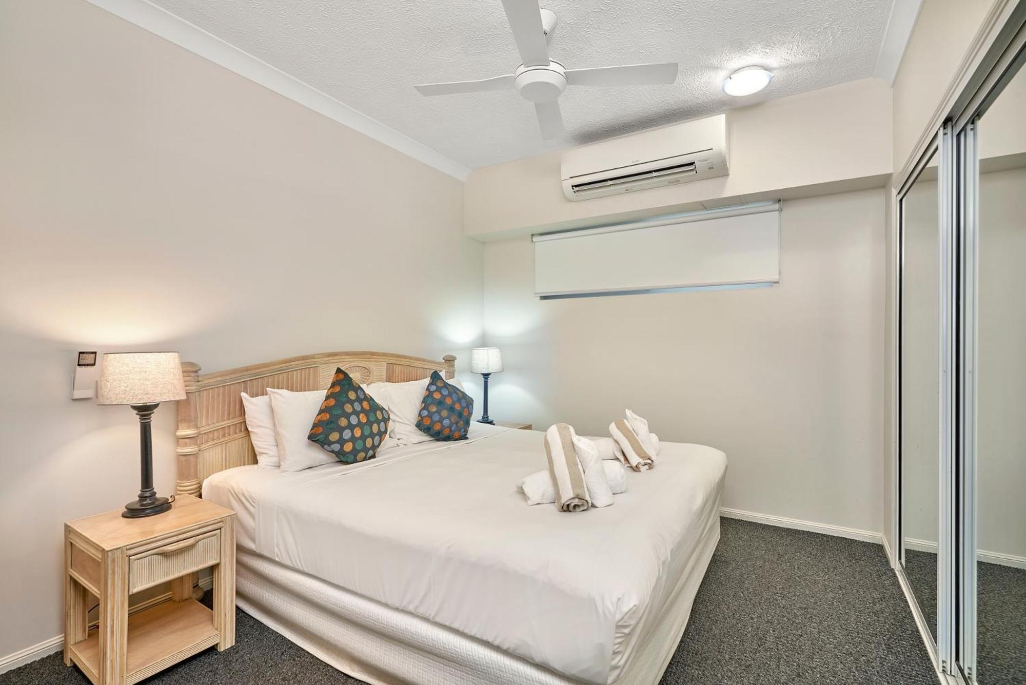 Alassio Apartments With Direct Pool Access 棕榈湾 客房 照片